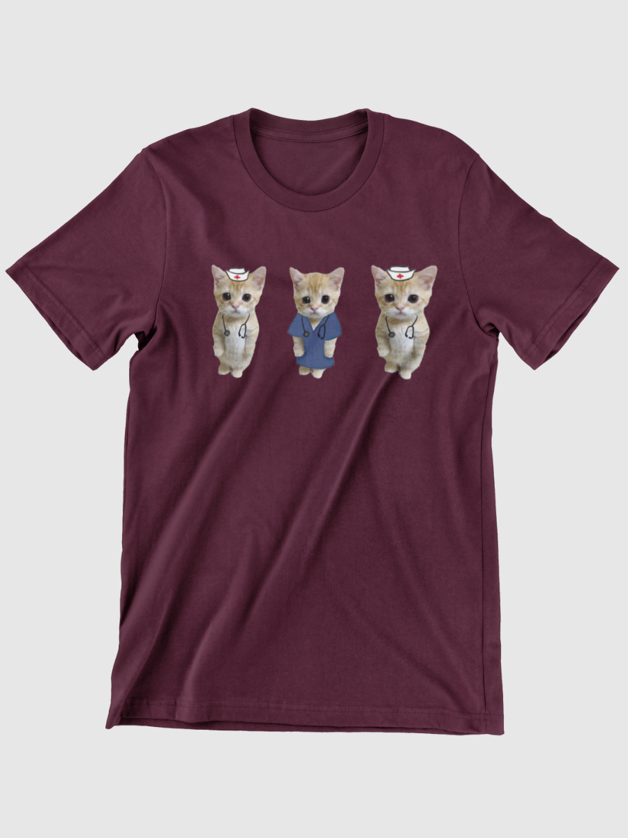 El Gato Nurse Graphic T-shirt