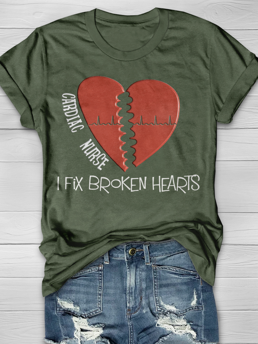 Cardiac Nurse Fixes Broken Hearts Print T-shirt