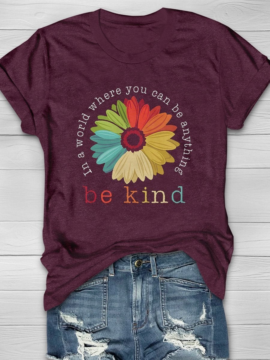 Be Kind Print Graphic T-shirts