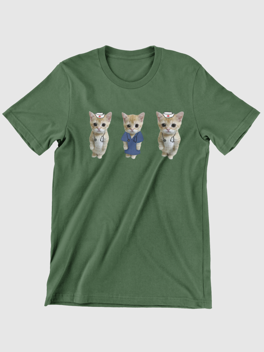 El Gato Nurse Graphic T-shirt