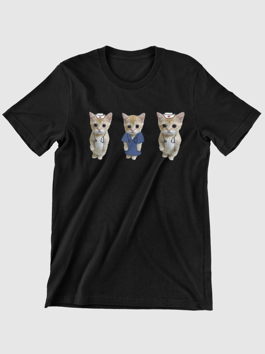 El Gato Nurse Graphic T-shirt